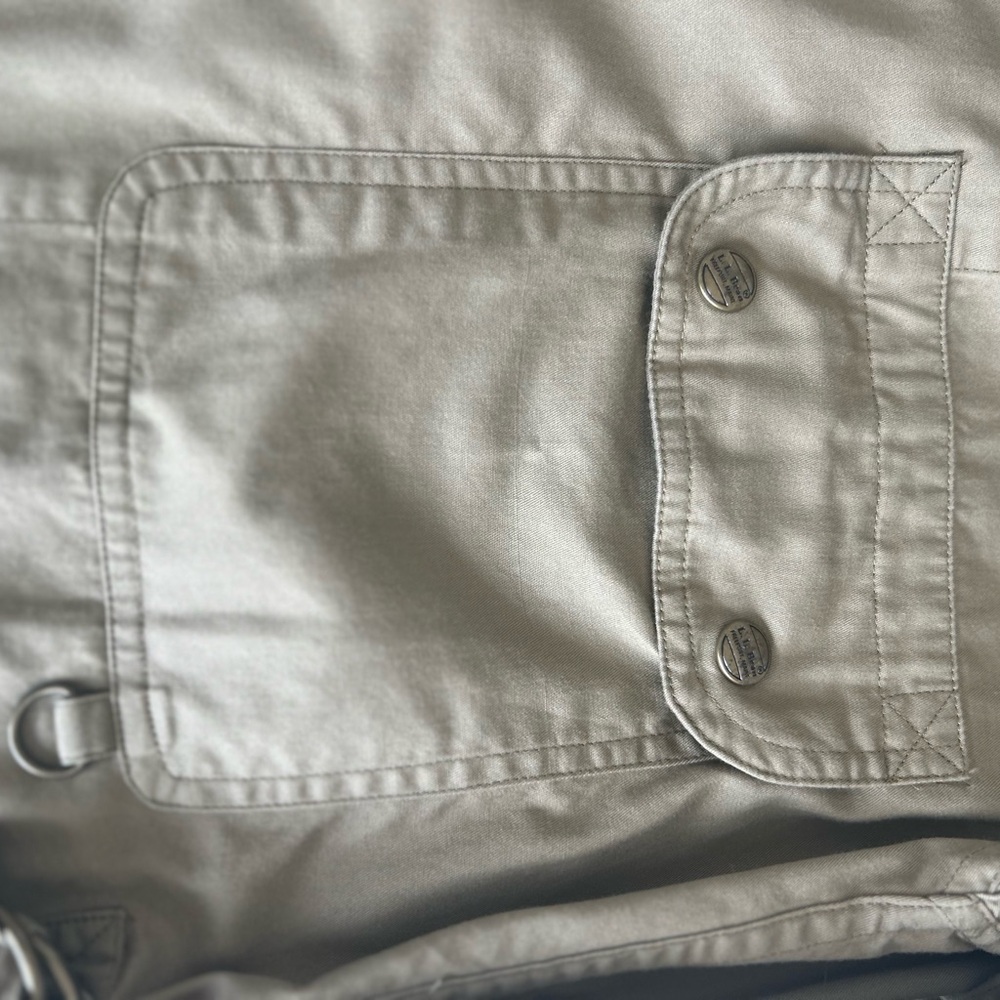 L.L. Bean Tan Lightweight Shirt Jacket with Collar and Adjustable Cuffs - Picture 3 of 9